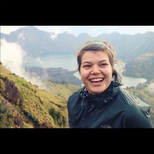 Meet your Posher, Alli
